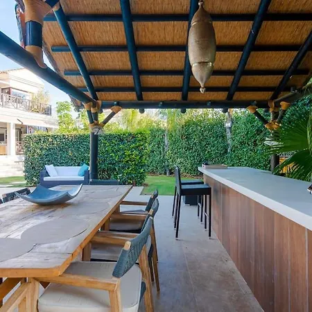 Villa Stunning And Spacious In - Casa Luz *